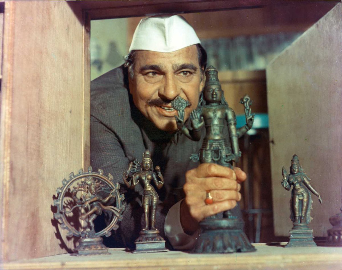 BombayBasanti's tweet photo. #45YearsOfChorMachayeShor
Le Jayenge Le Jayenge
Ek Daal Par Tota Bole
Ghungaroo Ki Tarah
Super hit by #NNSippy & #AshokRoy with #ShashiKapoor #Mumtaz #DannyDenzongpa #MadanPuri #KamalKapoor #AsitSen #MeenaT & #Asrani
Music & Lyrics : #RavindraJain #InderJeetSinghTulsi https://t.co/qZkl92b7V4