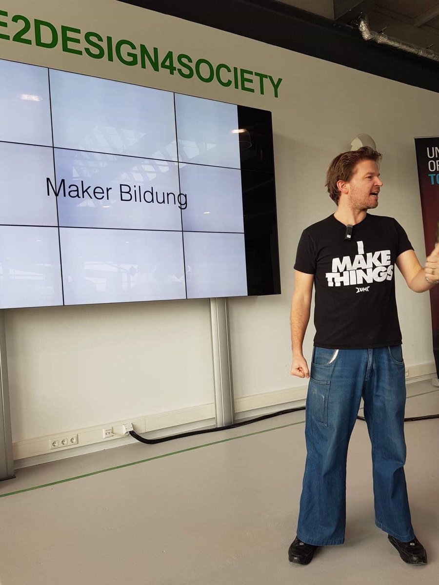 UTwenteCreate's tweet photo. “Having the confidence that you can make something that changes the world. That is the goal of maker-teaching”. Thanks @RolfHut for your inspiring lecture today! @utwente @DesignLabUT @angelikamader #edwindertien https://t.co/CwI3QjaLSs