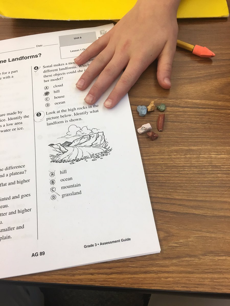 Learning about landforms and eating CHOCOLATE ROCKS!!!! They love it! @TEP_KISD <a href="/kittie2u/">SoPrettyKittie</a> #KISDTeamSpEDP2P