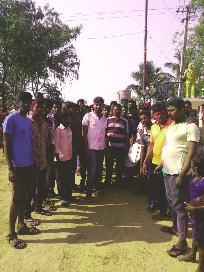 Julapallysarpa1's tweet photo. Holi celabrations in my vlg #julapally @Collector_MBNR @DPOMBNR @VSrinivasGoud @SingireddyTRS https://t.co/kHxcc0A8Dt