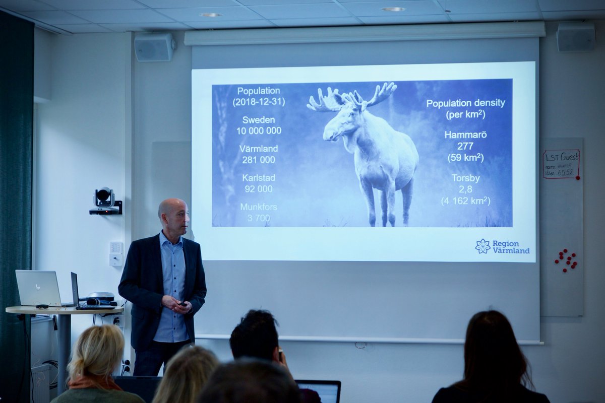 InForCareEU's tweet photo. Thank you #Karlstad and @IntVarmland for hosting the #InForCare project this week! We appreciate learning more about new solutions for #informalcare and voluntary assistance. See all the photos here: https://t.co/A8iojZWi79
#interregtweets #interreg #interregnsr @NorthSeaRegion https://t.co/oD3V0FoyKA