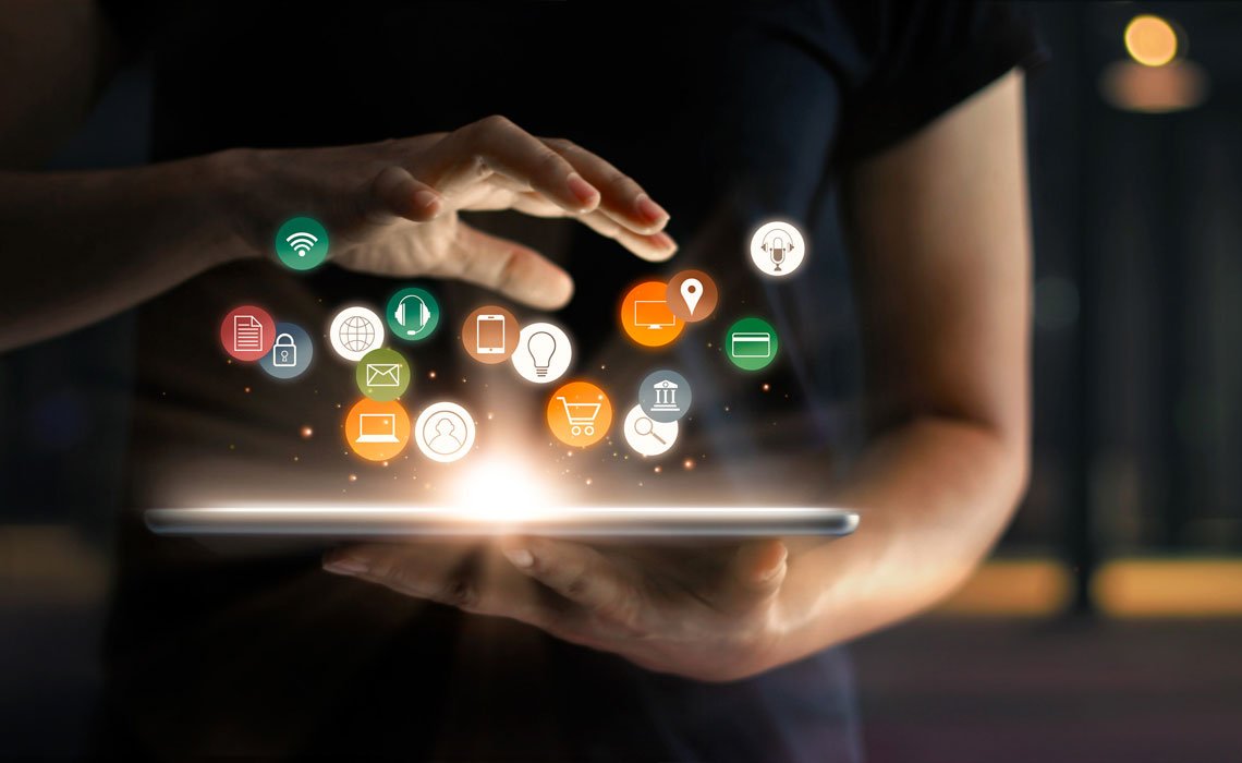 Unsere Digitale Zukunft, welches einen echten Mehrwert für unsere Kunden kreieren wird 
Mehr zur digitalen Transformation vom Jelmoli gibt es hier:
jelmoli.ch/jelmolis-digit…