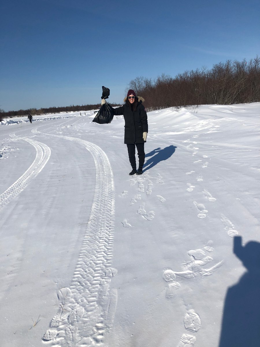 CreeGeoEd's tweet photo. #Trashtrackers on the winter road! #winterroadstreetview #TrashtagChallenge #trashtagchallenge2019 #mushguardians https://t.co/T6rx4NhCdI