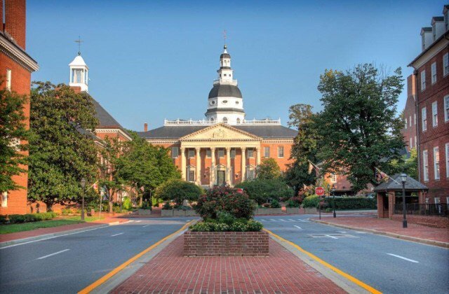PolitiOutlier's tweet photo. Maryland passes bill that’ll raise minimum wage &amp; deny basic economic principles https://t.co/nQXsHVTCVn https://t.co/cF1TG73UiK