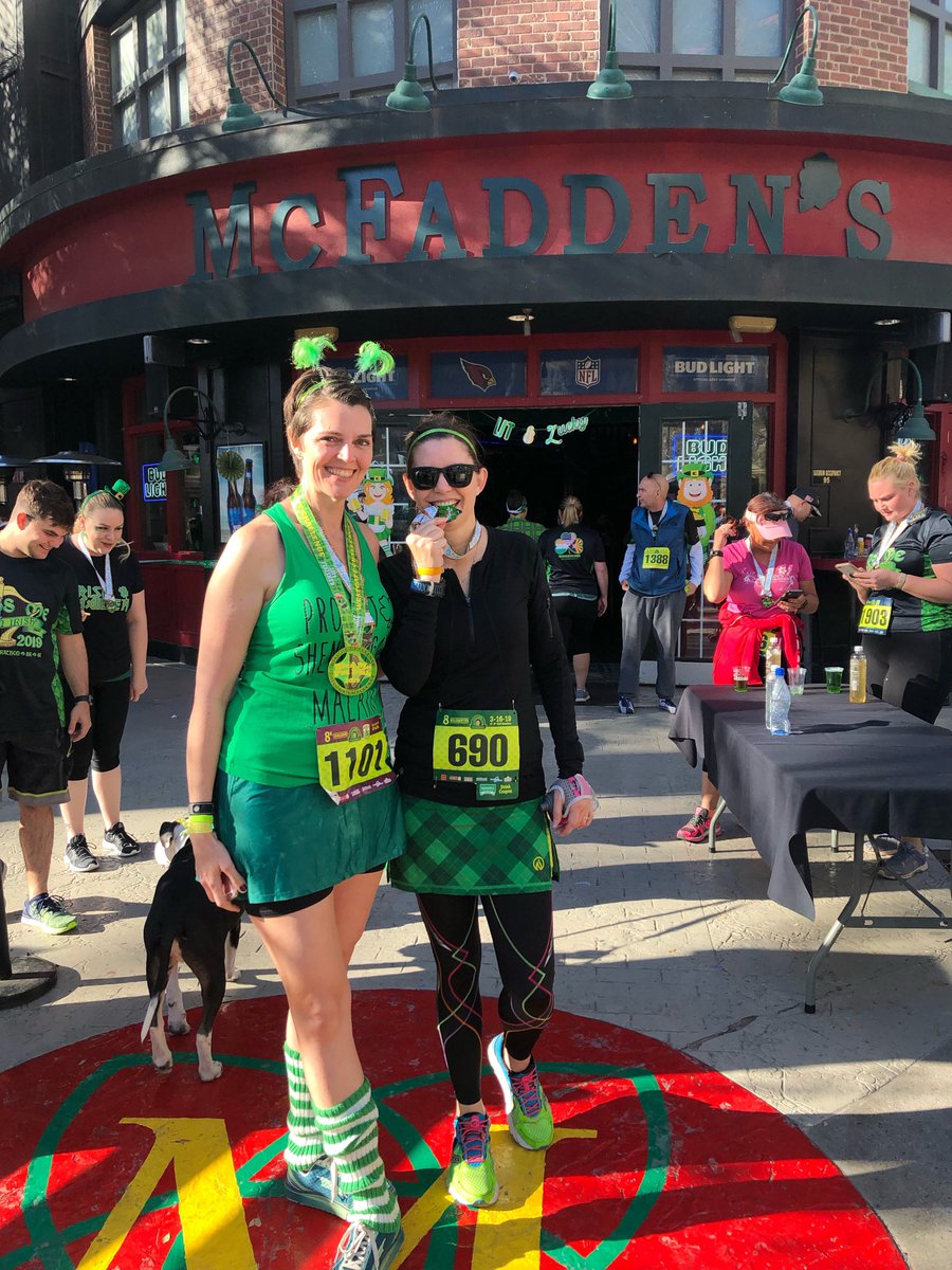 Forecast5's tweet photo. F5 spreading the cheer on St. Patrick's Day! We are lucky to work with a group of people that are fun, passionate and filled with positive energy!  ☘️😃 #F5team #F5A https://t.co/FVaMJpyLIi