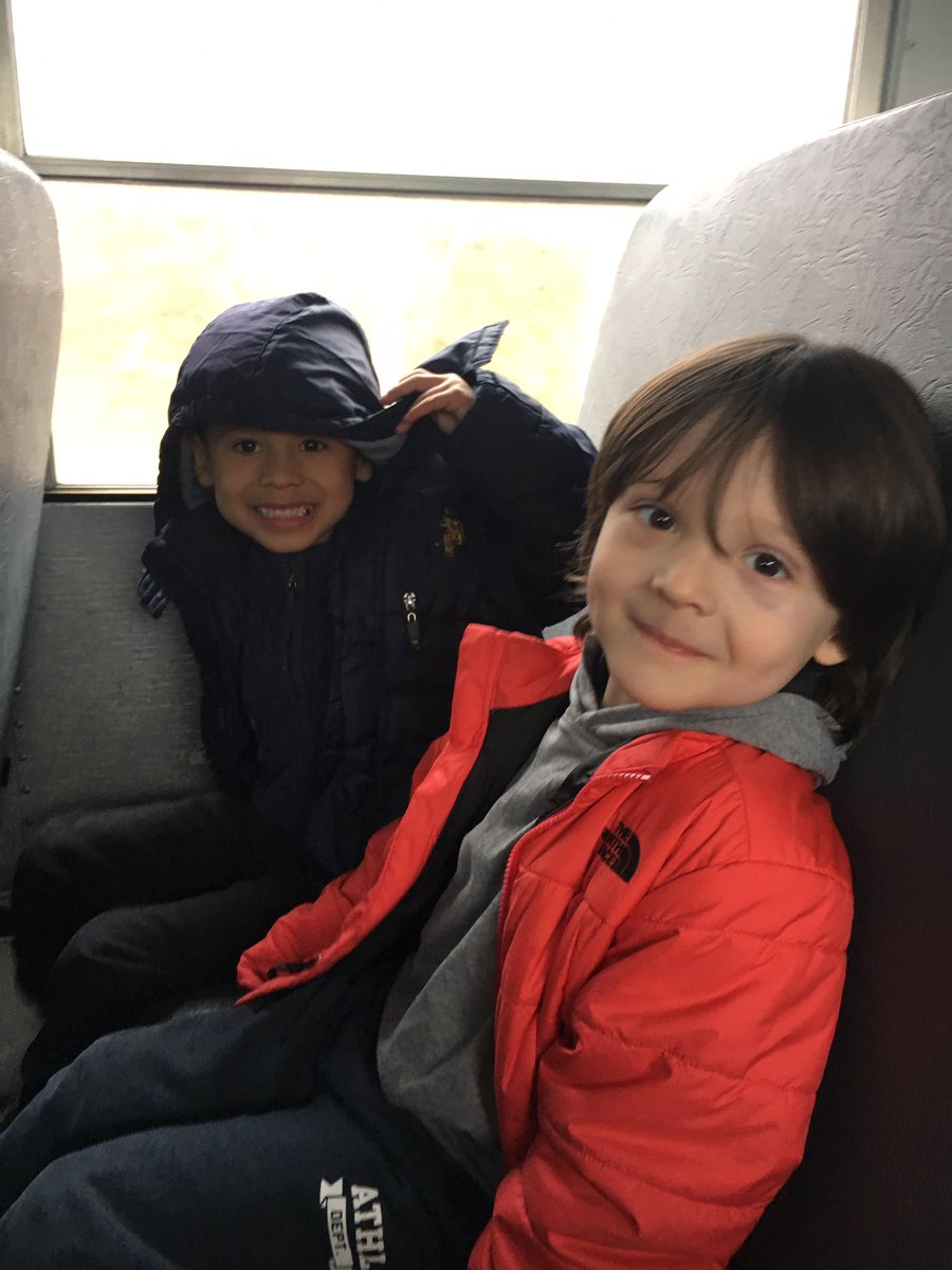 HartMagnetSTEAM's tweet photo. Kindergarten is off to @steppingstones today! https://t.co/hxgXDCB60k