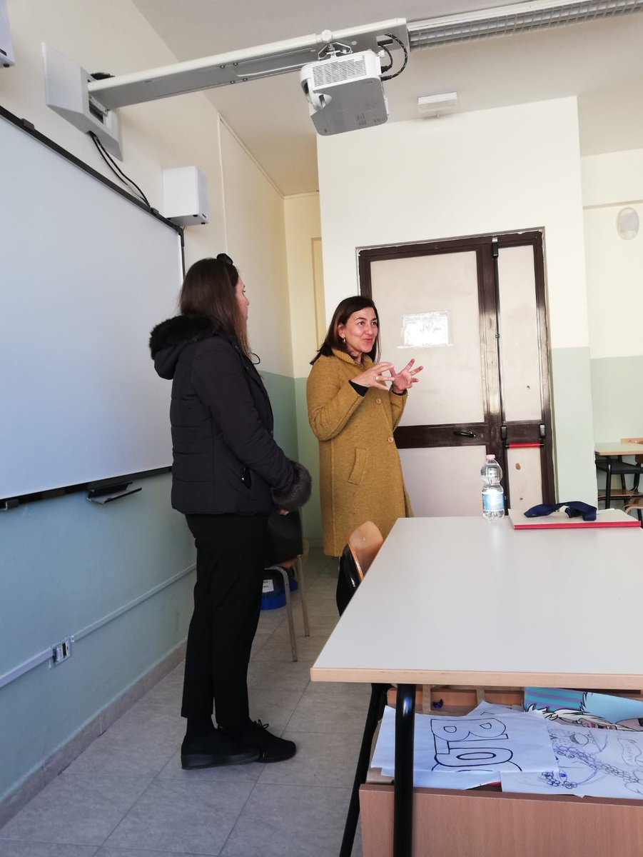 mworkerssecrets's tweet photo. Incontro con la presidente di https://t.co/QAQaPViQt0 (donne in rete contro la violenza), Lella Palladino, impegnata nella programmazione e gestione di interventi e servizi per la prevenzione ed il contrasto della violenza maschile contro le donne ed i minori.💪🏼👠
#asoc1819 https://t.co/oOkVaNsFJ1