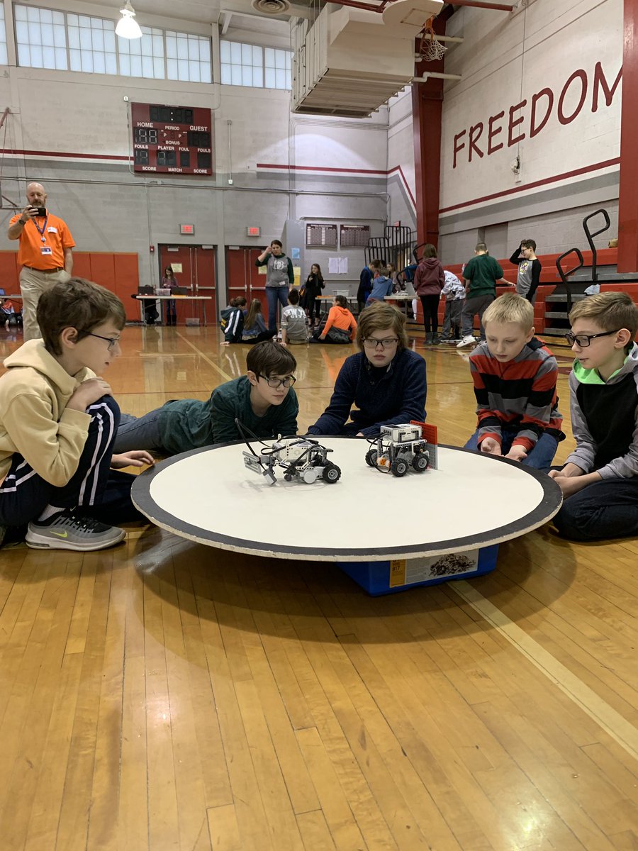 Hopewell gifted st and robotics club st @ RoboSumo competition!  <a href="/DrJacieMaslyk/">Jacie Maslyk</a> <a href="/HMJHS_Robotics/">Hopewell Robotics</a> <a href="/DrLynnUtchell/">Lynn Utchell</a> <a href="/HMJHS_Vikings/">Hopewell Junior High</a>