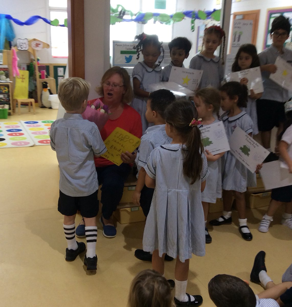 DubaiBritish_FS's tweet photo. Happy Birthday Mrs Stirton 🎈 🎂 https://t.co/0C5LSMNONw