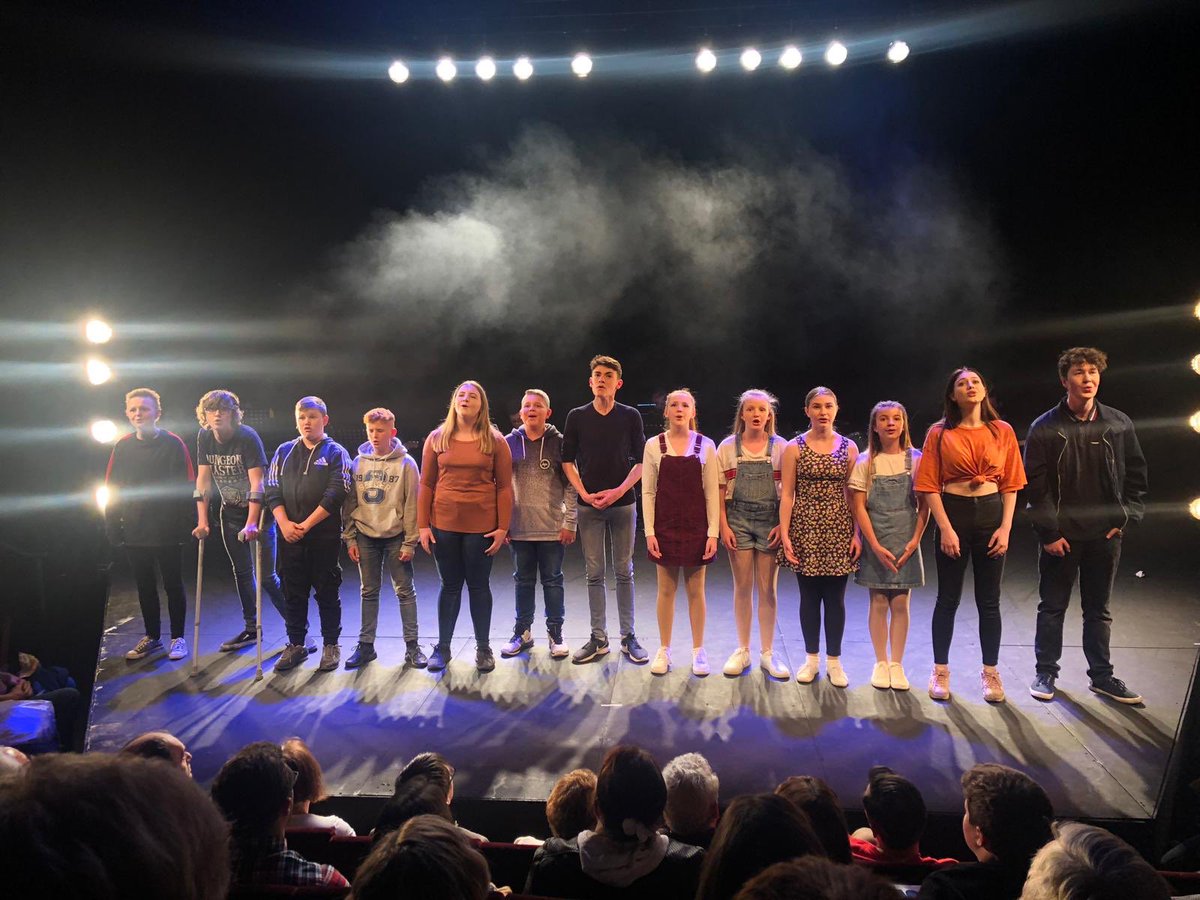 mmprior9's tweet photo. @ChiHighSchool London debut for Tegan Prior (year 8) @TheOtherPalace Fantastic production- so proud! @starignited https://t.co/zg4PVMCgtQ