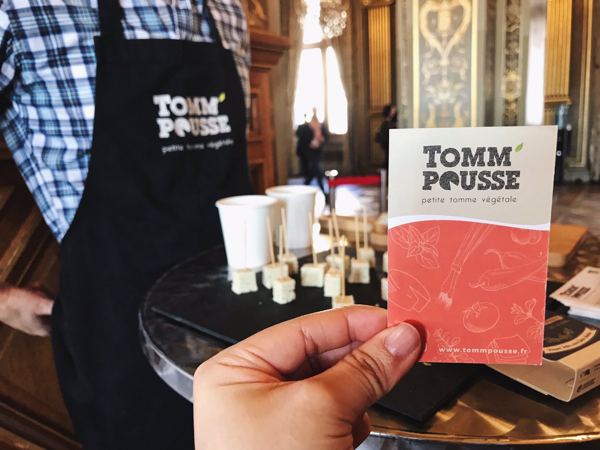 eugeniecabanis's tweet photo. #HackingParis

Venez découvrir le fromage végétal @TommPousse, une alternative végétale saine et gourmande qui sensibilise à la surconsommation de produits d’origine animale avec de vraies solutions 🧀🌱

#Hacking #Paris #Food #FoodTech #TommPousse https://t.co/faEke1JHAq