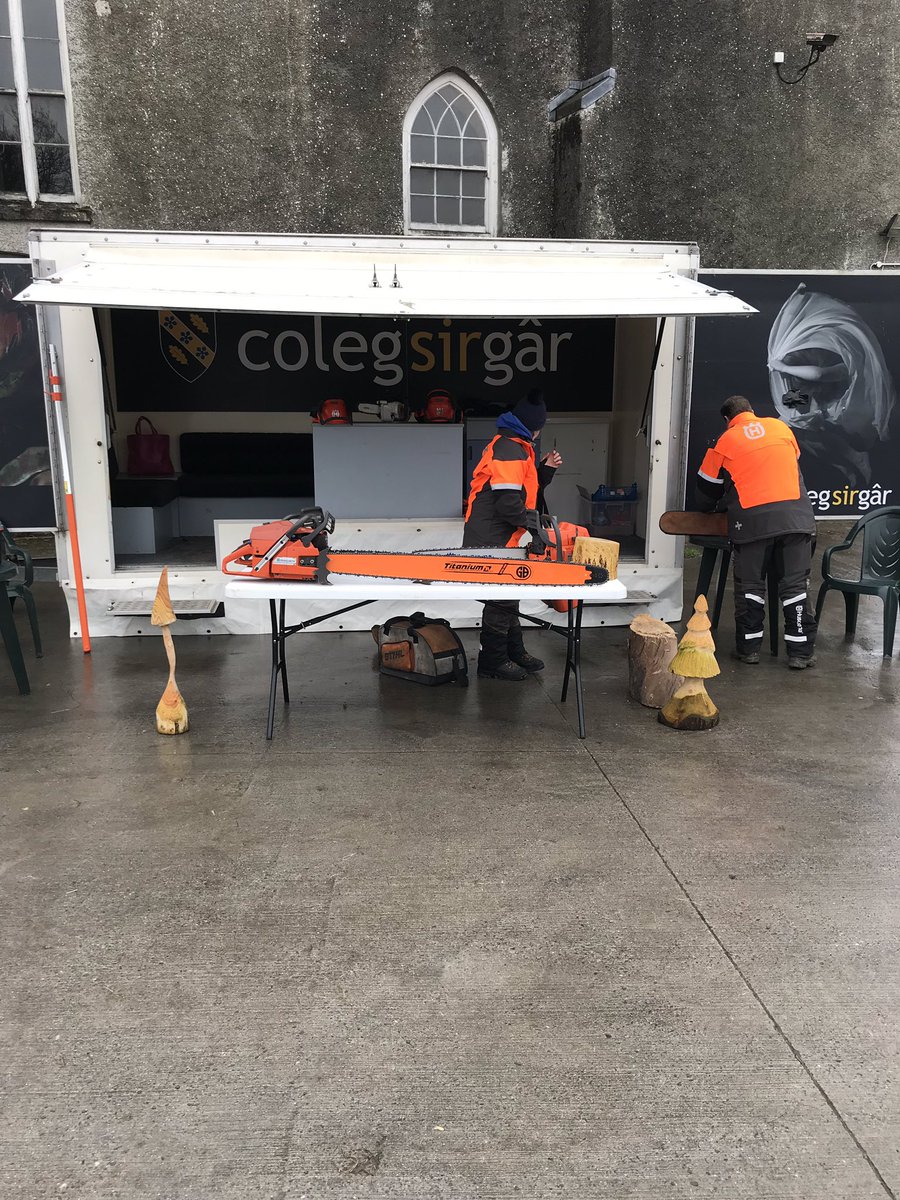 CsgKatie's tweet photo. Setting up for what is going to be a great day at Pibwrlyd Campus with schools today @ColegSirGar @MikeWilliamsCSG @Maryr10Mary https://t.co/vbcT14ooQm