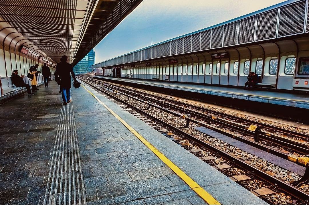 f3rula's tweet photo. #vienna #trainstation #f3 #f3rula #photography https://t.co/v95K59FdDf