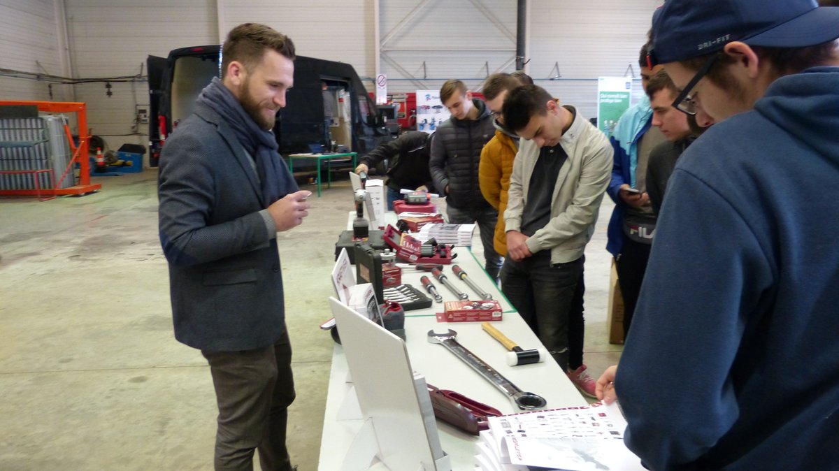 CCIHerault's tweet photo. Les professionnels équipementiers présents à la Journée des Métiers de l’Automobile à #Béziers : #Karcher @Ravaglioli #HellaGuttman #Gys @KRAFTWERKtools #ClasÉquipements #COMPRESSORNuAir #PiécesAutomobilesOccitane #IRPauto #ANFA #SSAM #SudFormation #JMA https://t.co/Nv1x3ne8My