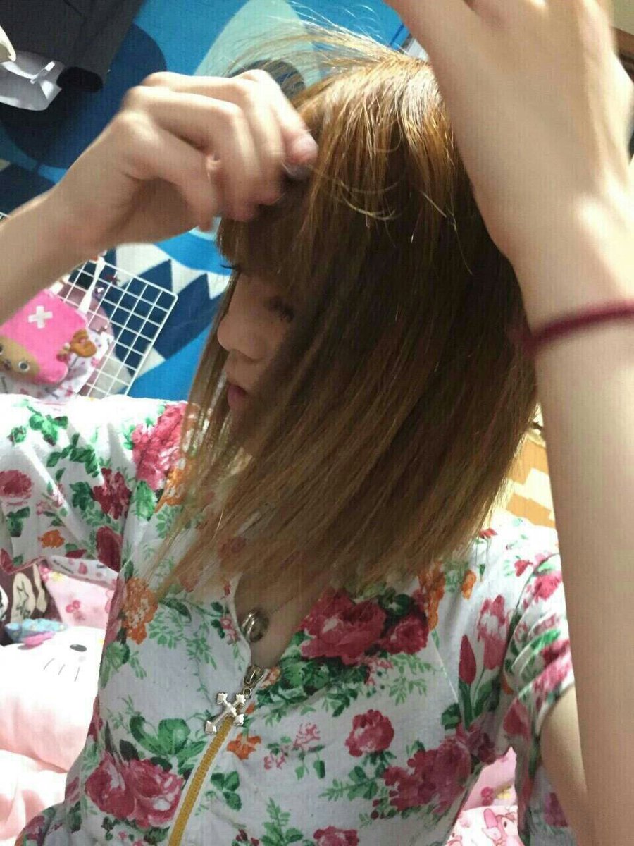 a__r__y's tweet photo. こんぐらいの
わちゃわちゎしてた時期に
一瞬でも戻ればとか思う。

今になっちゃ
みんなババアだもんな💢
まだ20代満喫中なんですけど💢 https://t.co/afKuoA2OA6