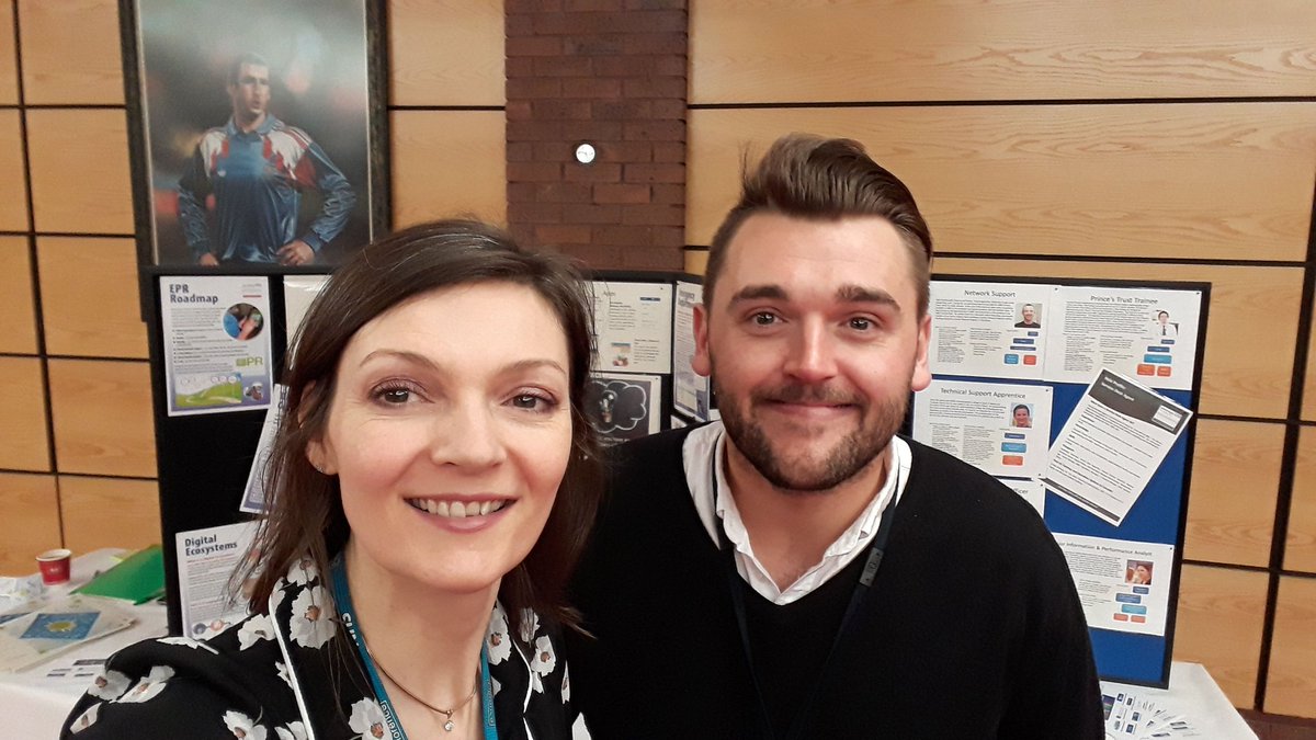 goEmmaC's tweet image. Getting ready withth the fabulous @roylemt at the #NextMove  #CareerEvent @ManUtd