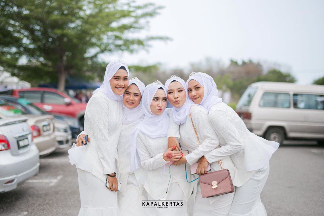 KebayaMy's tweet photo. tgk contoh feedback bridemaids kita ni😘 https://t.co/M64l4jSvmz