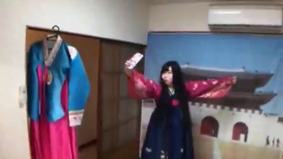 そとりぽ 配信 ももなな 西山虹華 コリアンタウン 視聴者の大和さんと同行 韓国衣装 買い物 キムチ 視聴者 大和さんお疲れ様 居酒屋配信 外配信は お茶爆が飛ばない なんで アンチの悪戯電話 祝電 で配信終了 配信url