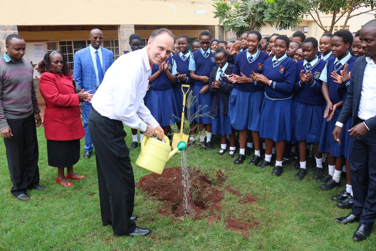 ekitabu's tweet photo. Happy #InternationalDayOfForests! 🌲
eKitabu CEO Will Clurman planting a tree during the Digital Essay Competiton Launch at Loreto Kiambu Girls High School.
Let's protect our forests by embracing digital learning
#SDG4 #ForestsAndEducation
https://t.co/9EVeMJ03wl https://t.co/js8fpG3KD0