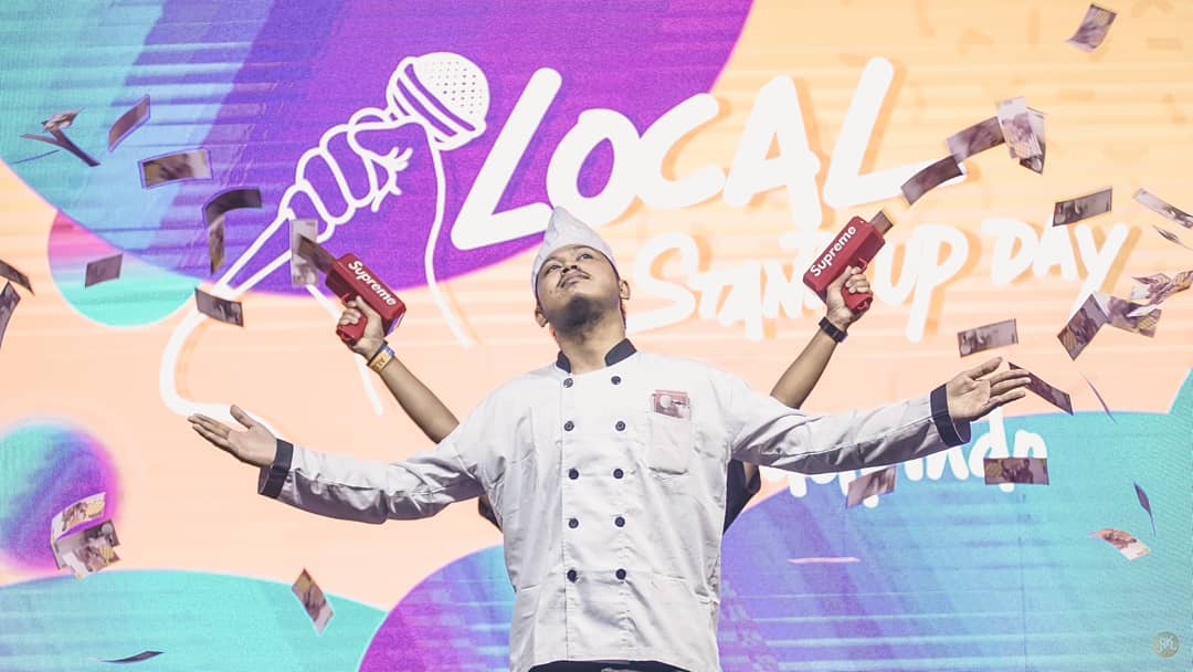 TretanMuslim's tweet photo. Moment from Local Stand Up Day X @StandUpIndo ๐ฅ๐ฅ๐ฅ๐ฅ ๐ท @piokharisma @rahadyankukuh #localstandupday2019 #localstandupday #negativecommentwillbeforgiven https://t.co/NDu6KIdCfM
