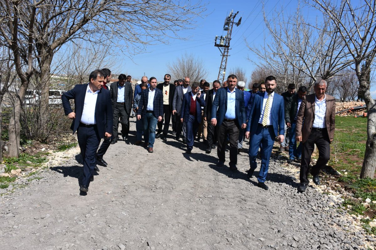 aslanalibayik's tweet photo. Milletvekilimiz Sn. @malicevheri İlçe Koortinatörümüz Sn. @Karacabey1972 ve İlçe Başkanımız Sn.@mustafa_cidir ile meclis üyesi adayı arkadaşlarımızla Arcabulak kırsal mahallesi sakinleriyle bir araya geldik. Destek ve dualarıyla bizleri onurlandıran Arcabulak'a teşekkürler. https://t.co/csuLX6JFjr