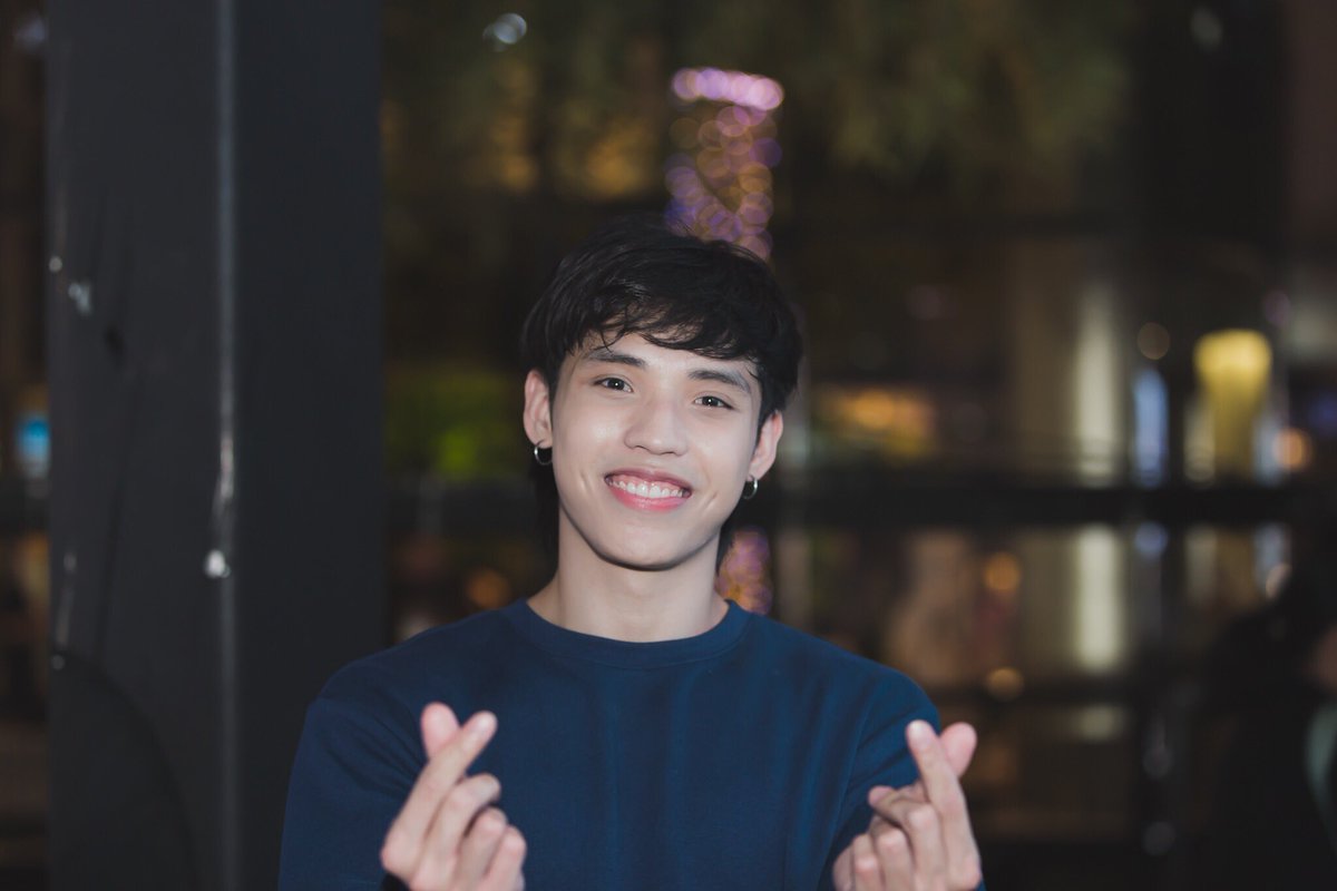 nnupnp's tweet photo. น้องเนมมม เจอะกันทีไร ก็ยังน่ารักเหมือนเดิมเลยนะ 😘
.
.
@namechp
#namechp
#ChulaCuteBoy
#ConversationThailand https://t.co/zdlO75QfCE