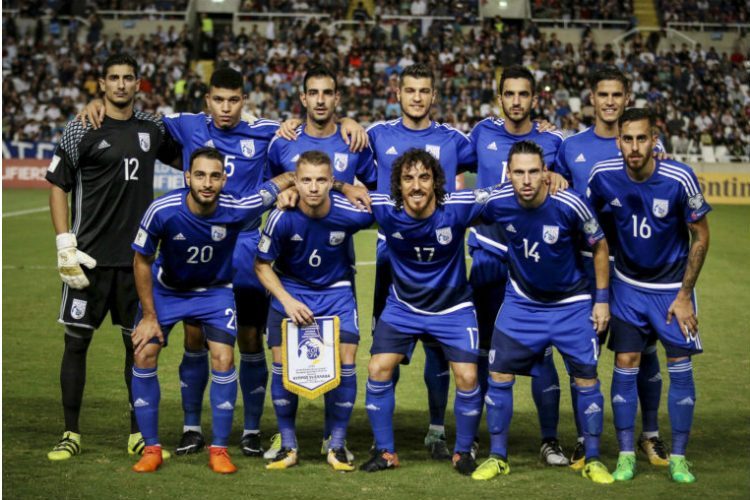 sizopoulos's tweet photo. Ευχόμαστε καλή επιτυχία στην Εθνική Ομάδα Ποδοσφαίρου που δίνει σήμερα τον πρώτο της αγώνα για τα προκριματικά του #Εuro2020 κόντρα στο Σαν Μαρίνο. Ολοι μια φωνή, όλοι ΓΣΠ.
#Cyprus #CyprusNationalTeam #CyFootball #EURO2020 #GSP #SanMarino https://t.co/S5ozlruBrU