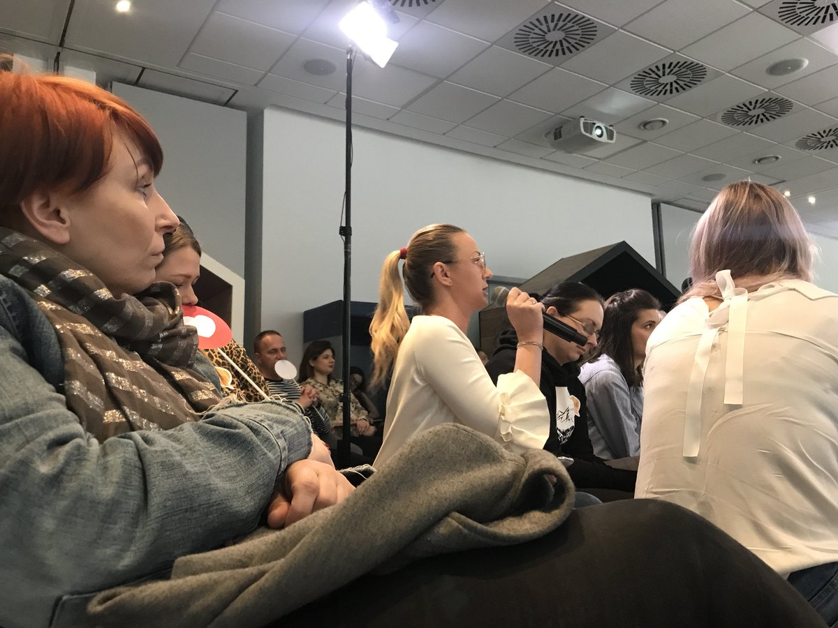 #Hejt usuwać, blokować czy włączać się w dyskusję? 🤔 O tym na #SocialMediaShow ! ✌️ Co sądzicie?
