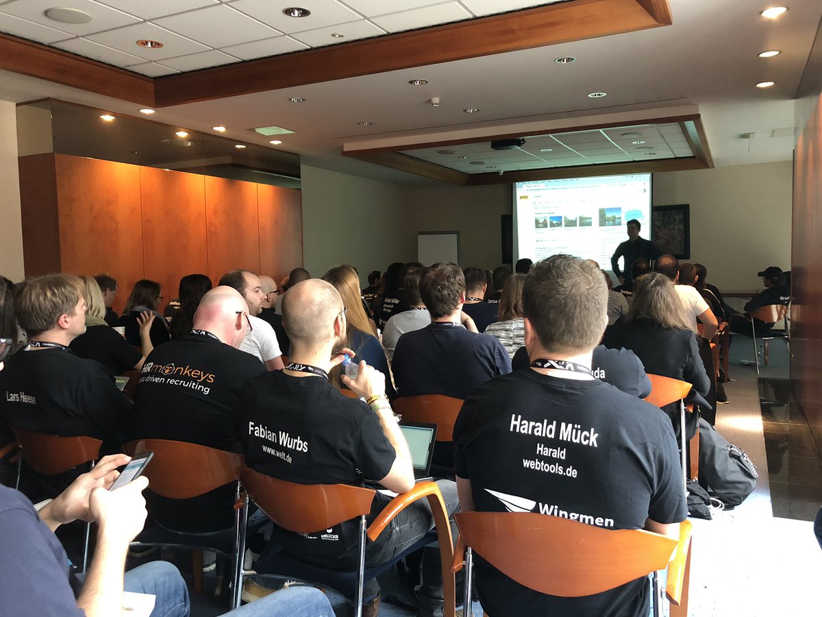 Marcus Tandler ✰ (@mediadonis) on Twitter photo Volles Haus bei <a href="/JonasWeber_com/">Jonas Weber</a> :) Klasse + vor allem unaufgeregte Analyse des aktuellen Core Updates! Akribische Analyse statt pure Spekulation :) #Campixx Volles Haus bei <a href="/JonasWeber_com/">Jonas Weber</a> :) Klasse + vor allem unaufgeregte Analyse des aktuellen Core Updates! Akribische Analyse statt pure Spekulation :) #Campixx