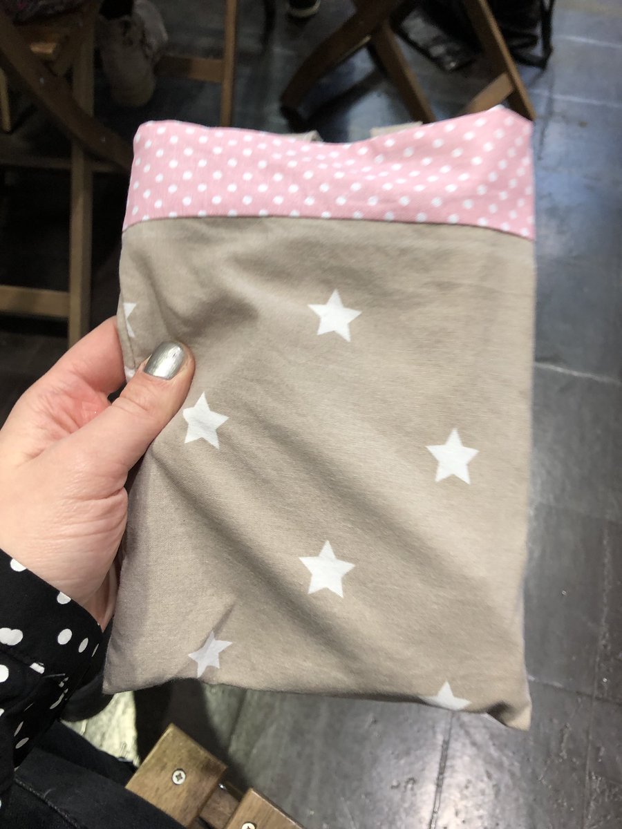 Psst! Ich hab @Gedankenwaelder gefunden 😁 #lbm19 #BuchBeutel