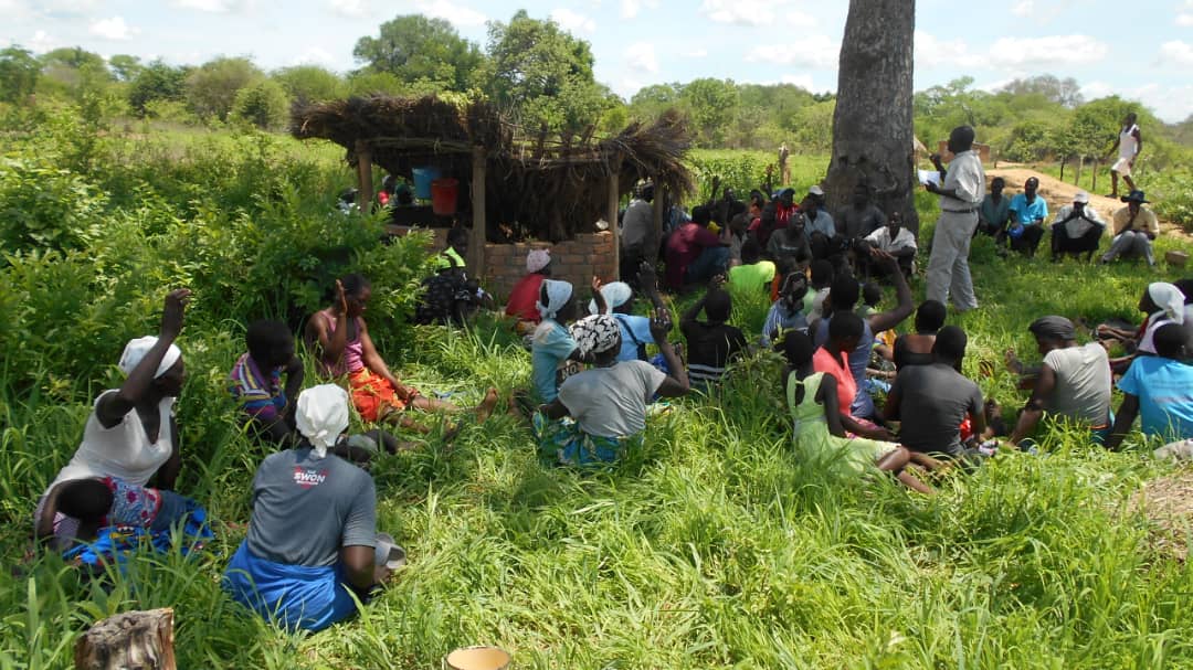 LifeLihfa's tweet photo. When women participate in the community development activities, everyone benefits https://t.co/maTuemQGKe
