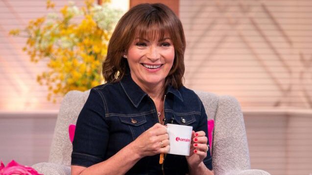 FakeShowbizNews's tweet photo. Scottish actress Lorraine Kelly reveals her character Lorraine Kelly is set to descend into a “Walter White-esque world of darkness” in the forthcoming new series of critically acclaimed ITV drama ‘Lorraine’ https://t.co/0O8gv4x1B5