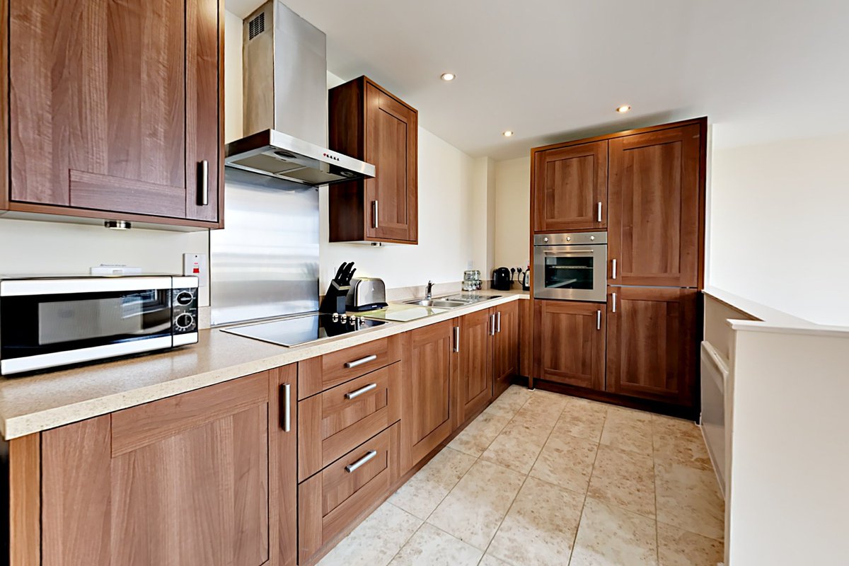 FlexiLets's tweet photo. Need an easy commute to London? Our cosy Farnborough apartments are a perfect match! #flexilets #servicedaccommodation #furnishedapartments #corporatetravel #corporate #london #farnborough #woking #basingstoke #camberley #guildford #frimley https://t.co/epKdqTmijl