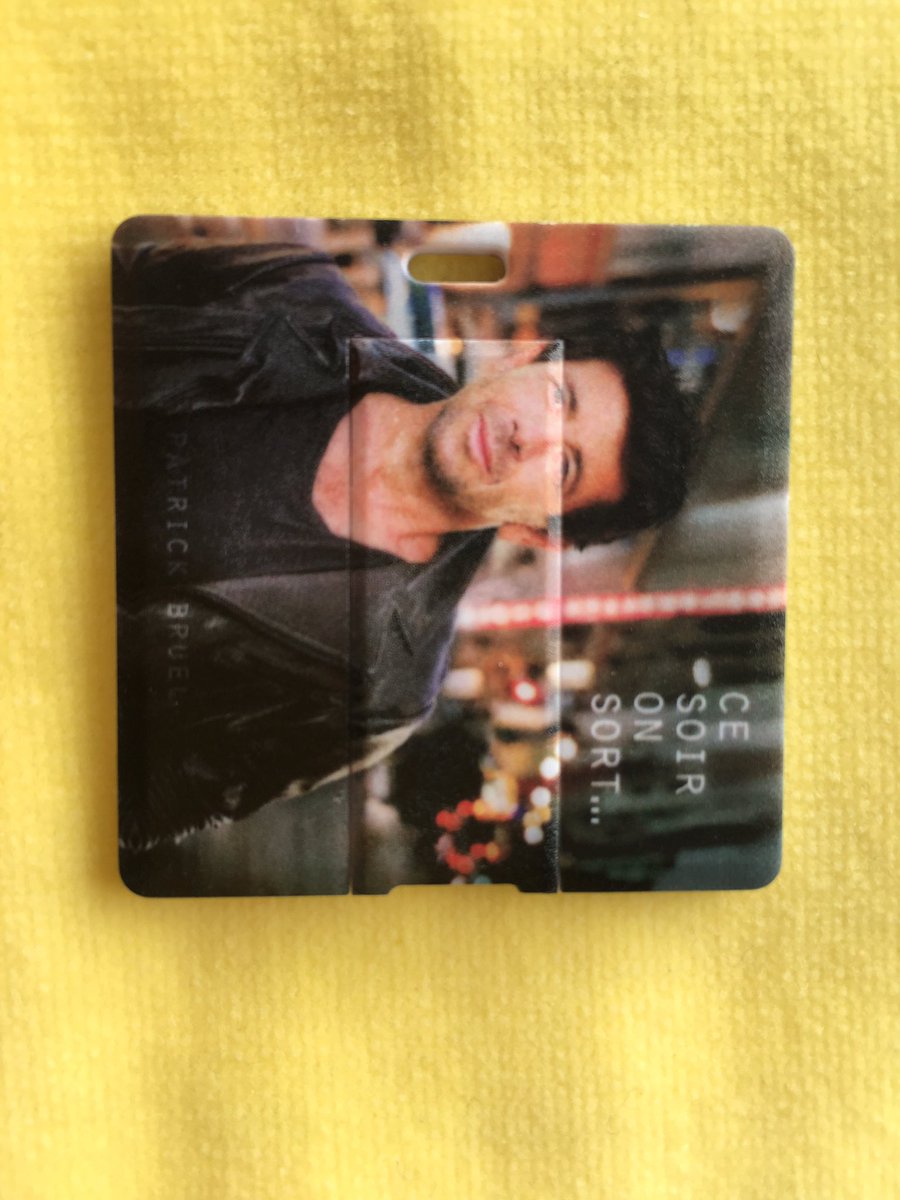 MDebrit's tweet photo. Une nouveauté au #merchandising @14leclub Une super idée ! #cléUSB #Patrickpartoutavecnous #pasdeplace #pratique #jaitestepourvous 😇😎 En voilà une idée qu’elle est bonne @PatrickBruelOff 🎶🎸🙏 https://t.co/zvE2wfXIvk