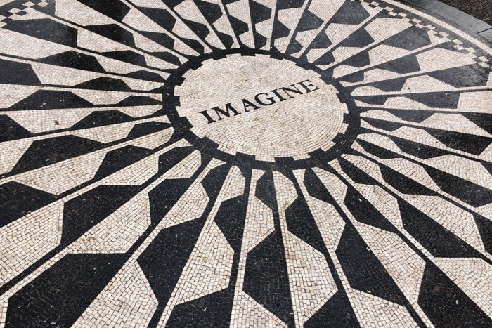 #OTD in 1984: A section of Central Park, directly across from the Dakota Building, is named Strawberry Fields honouring John Lennon. ❤✌🍓