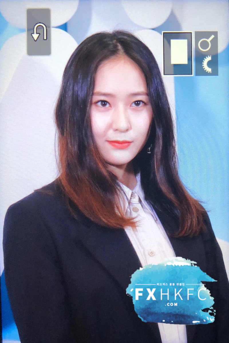 f(x) Hong Kong tweet media