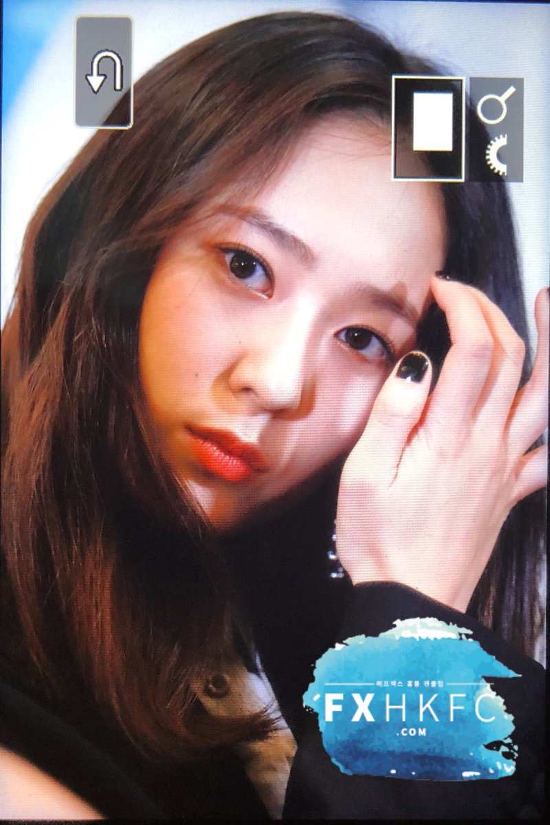 f(x) Hong Kong tweet media