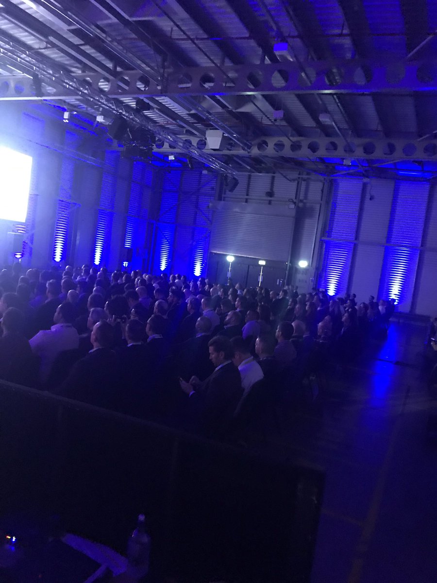 MAllenSuz's tweet photo. #CSSUK #paloaltonetworks with @GregDaySecurity @Just_DaveA @varun__badhwar #agile #automation #cybersecurity #redlock #thefutureofcloudsecurity https://t.co/9OBDZnXtuj