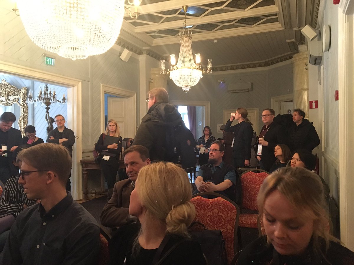hanni_muukkonen's tweet photo. Thanks to the organizers and co-participants of the Doctoral Consortium at #ITK2019! Presenting their PhD work @KunnariJenni @ASilvola and Egle Gedrimiene #Compleap #AnalytiikkaAly #AnalyticsAI https://t.co/D8UY8Oh30k