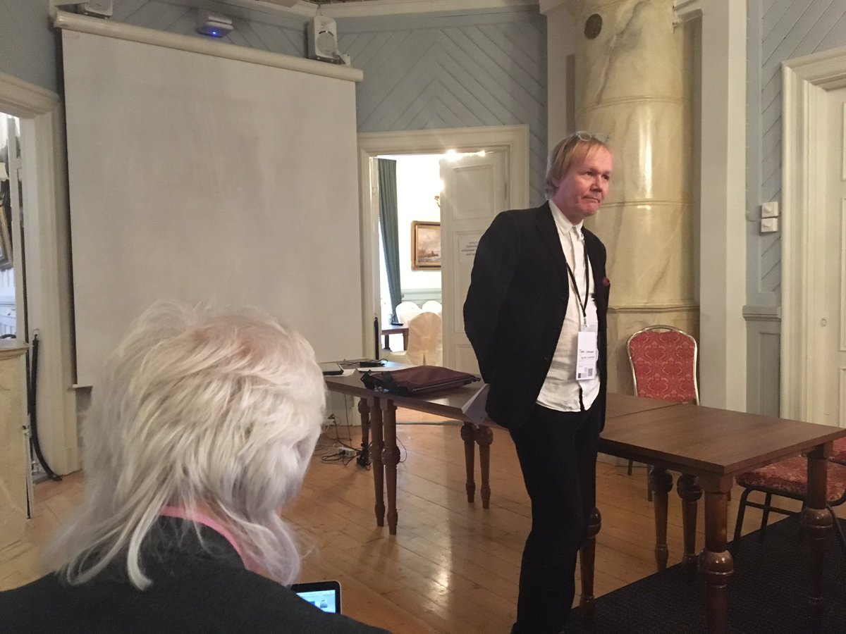 hanni_muukkonen's tweet photo. Thanks to the organizers and co-participants of the Doctoral Consortium at #ITK2019! Presenting their PhD work @KunnariJenni @ASilvola and Egle Gedrimiene #Compleap #AnalytiikkaAly #AnalyticsAI https://t.co/D8UY8Oh30k