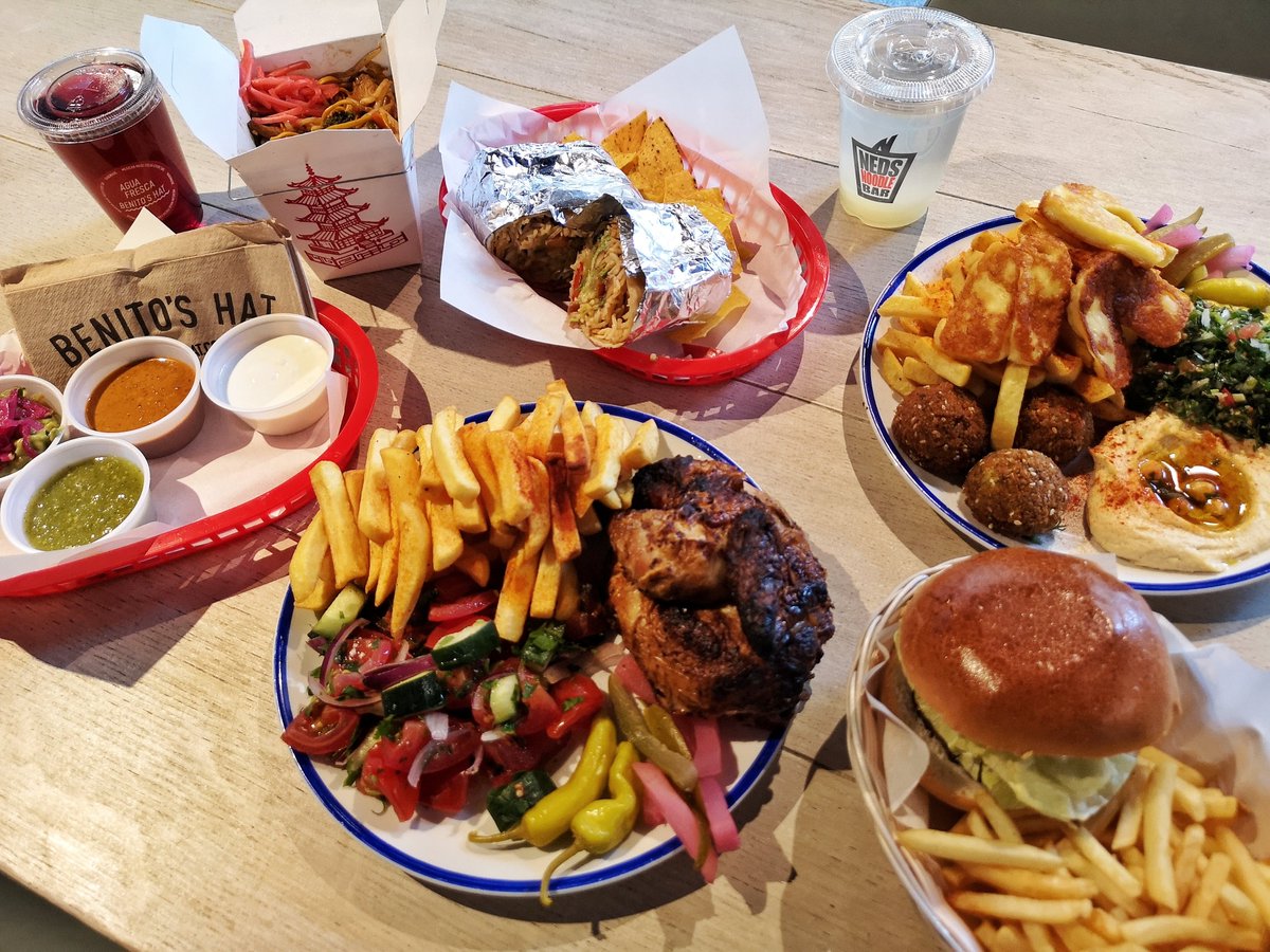 WestgateStFood's tweet photo. Looking for somewhere to eat, that caters for all the family? Look no further! 

With an array of foodie destinations and a huge dining area, you can all grab the meal of your choice and join each other in the middle! 👪 https://t.co/A0JCFXQgCj
