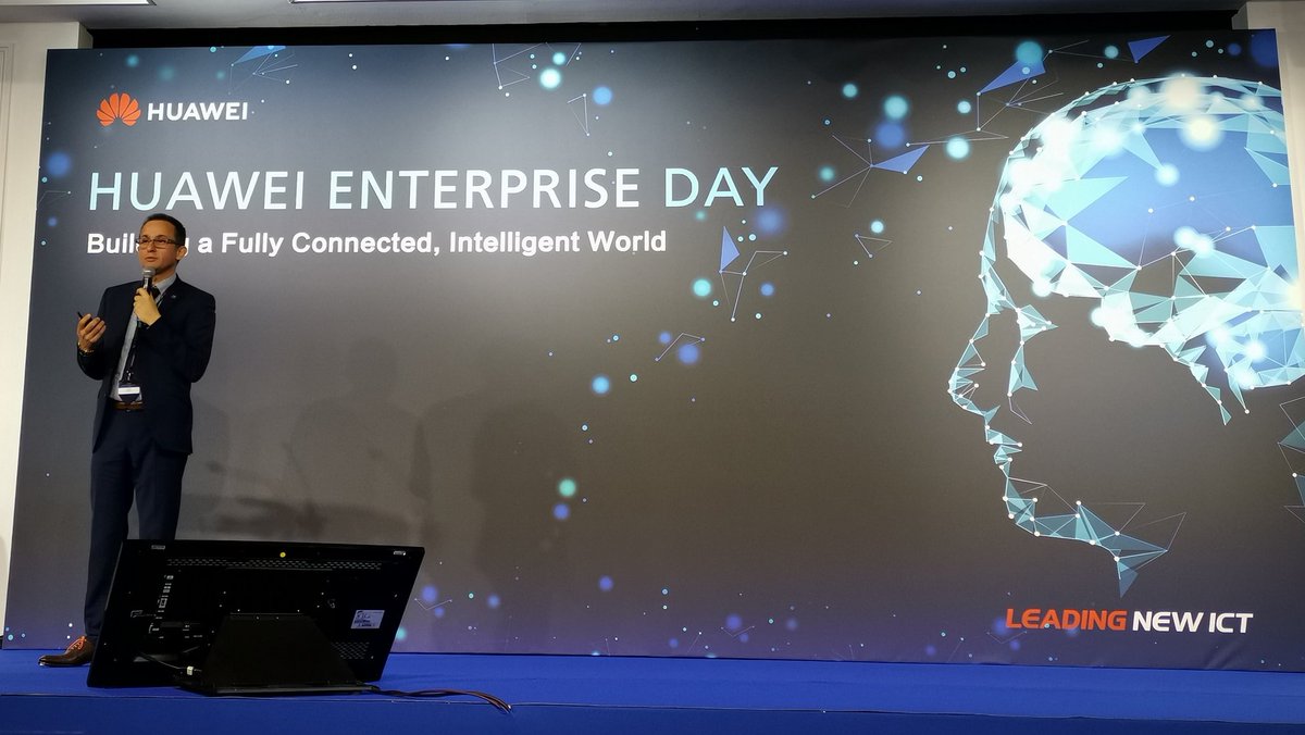 Huawei Enterprise Fr (@huaweiebgfrance) on Twitter photo Dominique Reuillon, DSI de <a href="/CITYAimmobilier/">Citya Immobilier</a> : "Pour le stockage, nous avons adopté les baies Dorado Full Flash qui répondent rapidement à tous nos besoins Big Data." "La technologie Huawei nous permet d'utiliser une visioconférence de qualité sur une bande passante réduite." Dominique Reuillon, DSI de <a href="/CITYAimmobilier/">Citya Immobilier</a> : "Pour le stockage, nous avons adopté les baies Dorado Full Flash qui répondent rapidement à tous nos besoins Big Data." "La technologie Huawei nous permet d'utiliser une visioconférence de qualité sur une bande passante réduite."