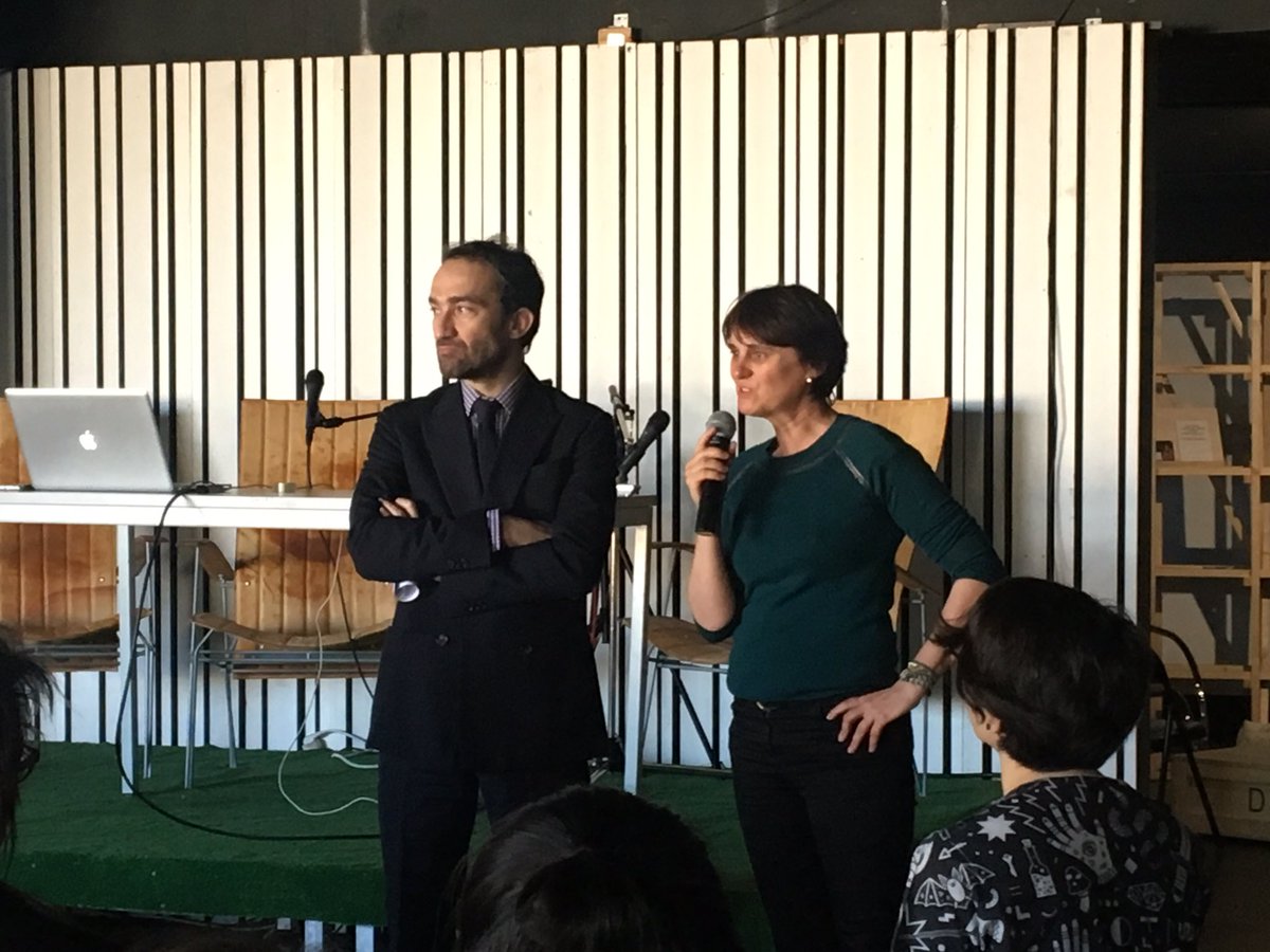 EESI_ESA's tweet photo. Début du colloque Crack @citebdangouleme avec @PLungheretti, Sabine Tessonneyre &amp; Svetlana Gencheva. Lorenz Antognini ouvre le bal en nous parlant de « In the Crack of the Dawn » de Laurence Weiner et Matt Mullican. 
« It’s not literal, it’s poetic and it’s abstract » https://t.co/q2QMc5azQa