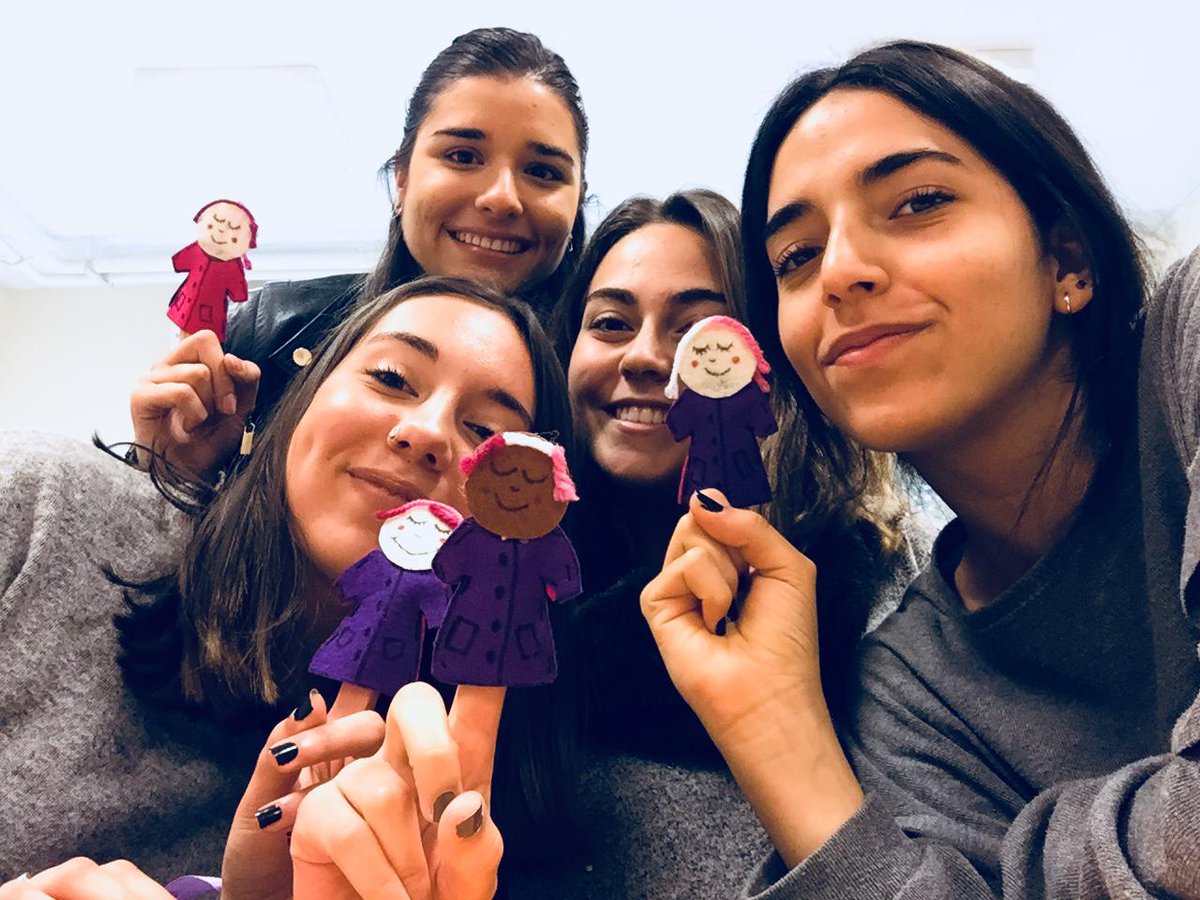 rinconpara345's tweet photo. Buenos días con esta maravillosa asamblea de nuestras compañeras y amigas!!! @mapemaestras ha sido muy guay! https://t.co/bBVRU0ndQK