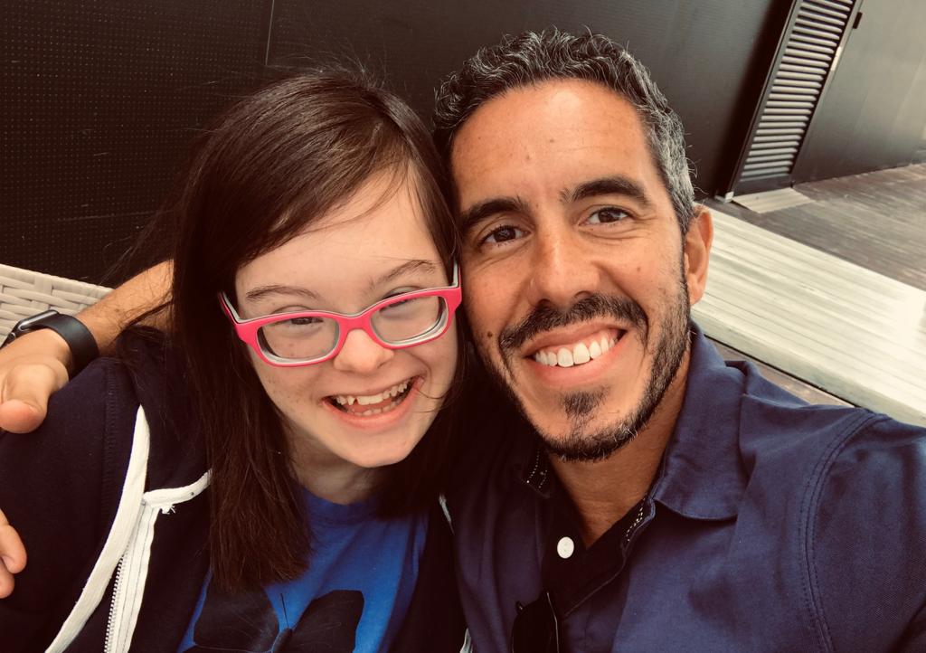 daniloquai's tweet photo. Hi everyone!

Today is World Down Syndrome Day, a day where we celebrate the inclusion of people like my niece Carmen in our society. In Spain we are also celebrating this day with the hashtag #LaSuerteDeTenerte, which means #TheLuckOfHavingYou. I am so lucky!! https://t.co/mIk5I9PsYp