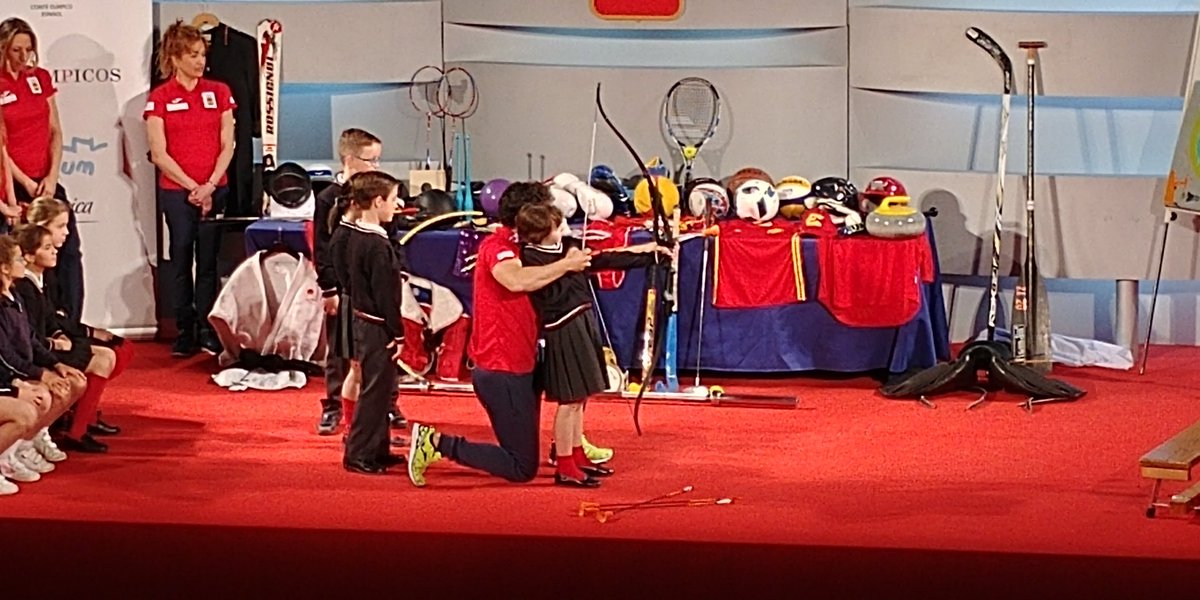 Y como el depoete se practica... ¡Clase magistral de tiro con arco! #TodosOlímpicos