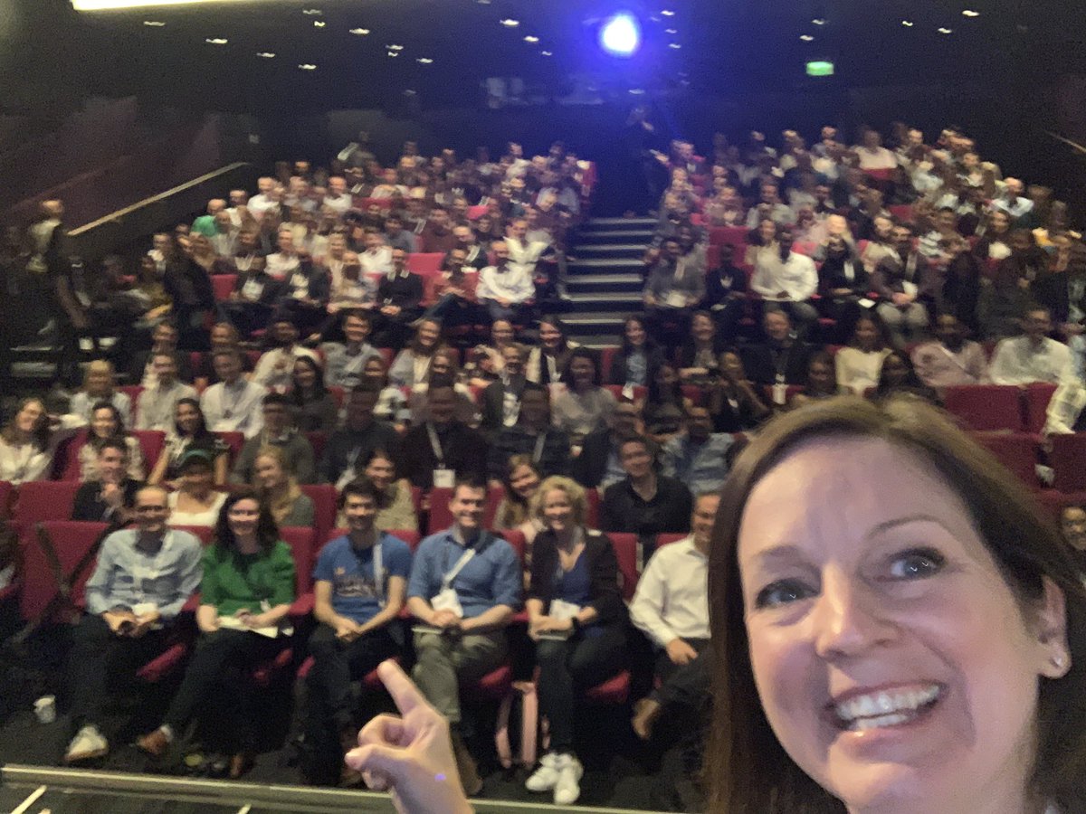 shazzcozz's tweet photo. Let’s get started! Engaging in one of the most important topics of our time. Human and machine. Technology advancing at exponential rates. Humanity and the 4th industrial revolution. Are we ready? #HPSthisisus @AccentureUK @ShaheenSayed5 @NAUREENK https://t.co/RD93Z3Sxu2