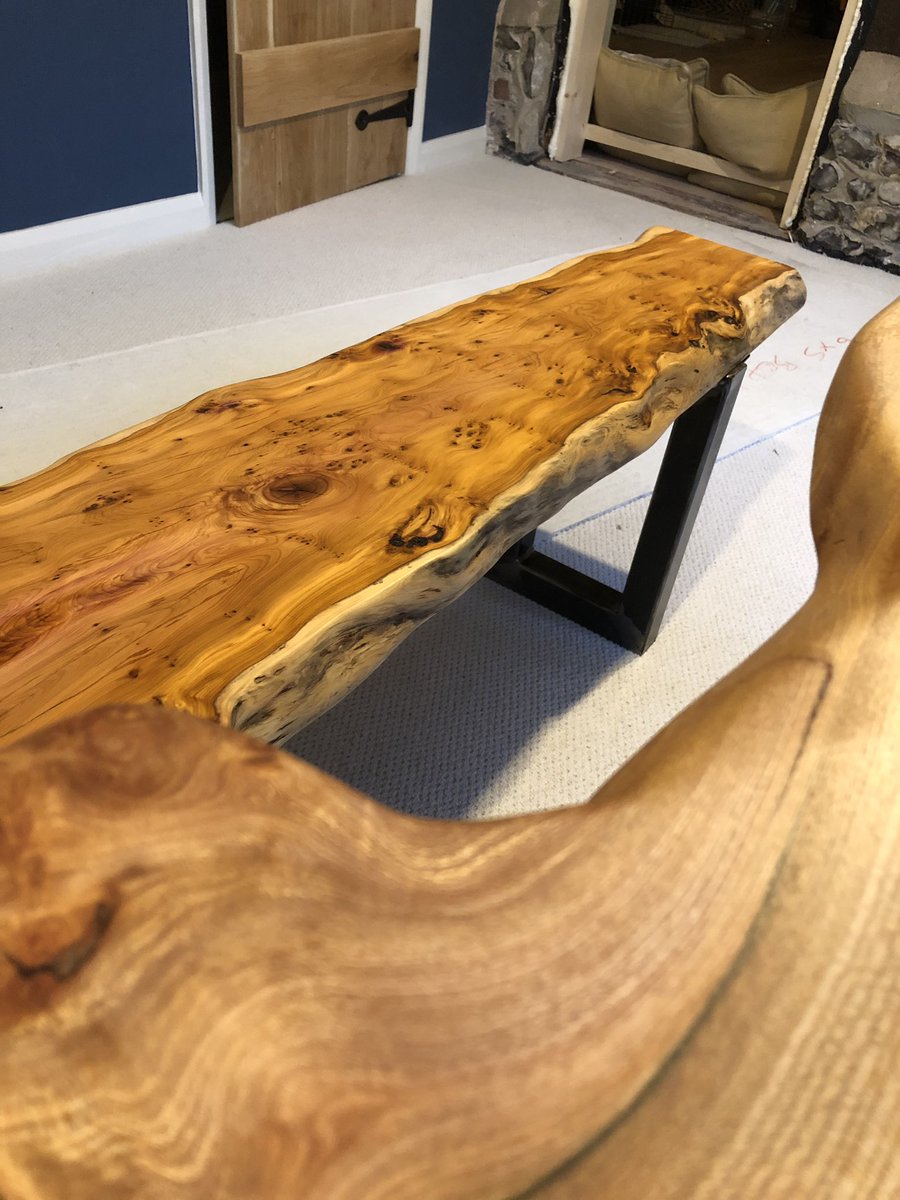 PaulFrampton3's tweet photo. Freshly delivered to my own home. Elm table with yew bench #liveedgediningtable #liveedgewood #waneyedge #waneyedgetable #customfurniture #customtable #interiordesign #interiors #oaktable #oakdiningtable #epoxy #epoxyresin #coffeetable #liveedgeslab #woodslab #slabtable https://t.co/9oZsRzh6d0
