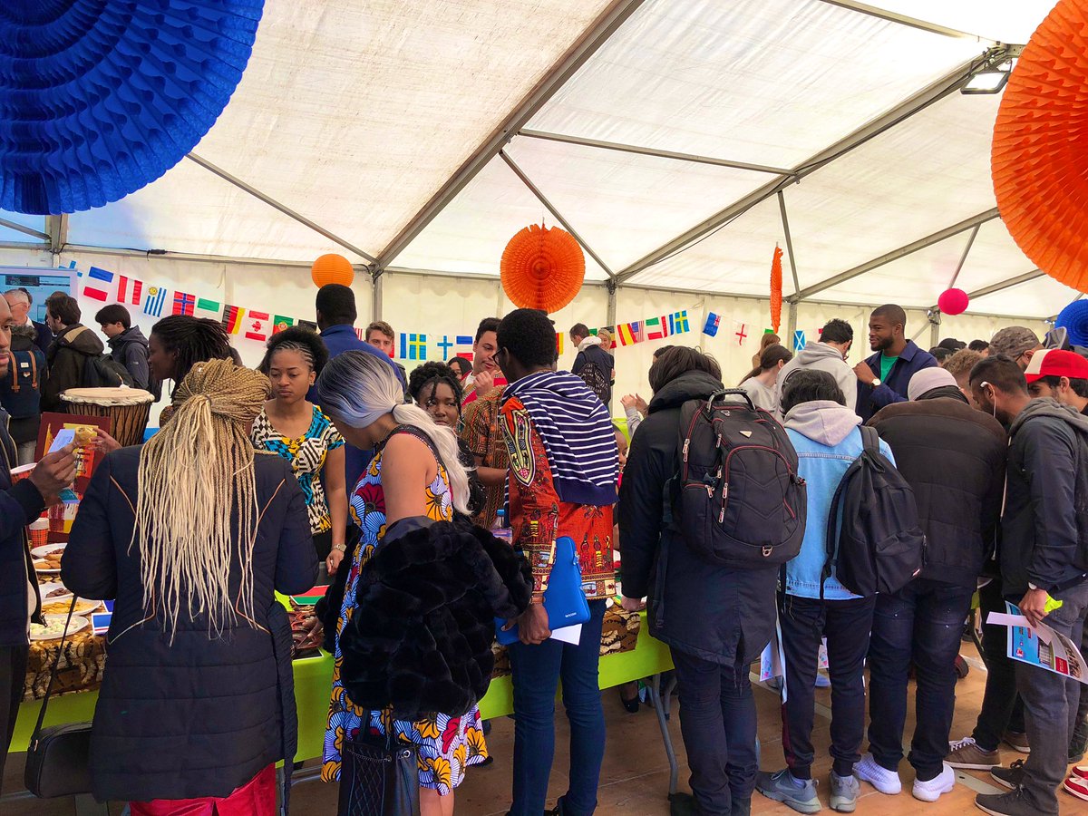 Efrei_Paris's tweet photo. 🎉Lancement la 10e Journée #Internationale #Efrei Paris :
👉Moment d’échange et de partage avec nos partenaires internationaux pour informer sur les possibilités de parcours d'études à l’étranger pour nos #étudiants ✈️📚 #exchangestudent  #culturalexchange #internationalexchange https://t.co/qU8qm4ZuEQ
