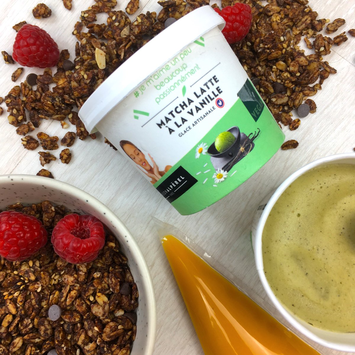 Une glace artisanale et Made In France ! Il ne peut y avoir que de l'amour entre vous et la glace matcha latte à la vanille #Jemaimeunpeubeaucouppassionnement 😍
📷 @bon_mais_encore 
#Jeudiphoto